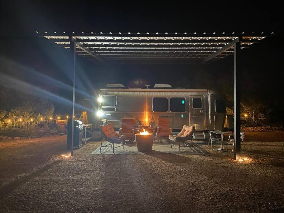 Hotel Airstream Alfresco Fredericksburg Esterno foto